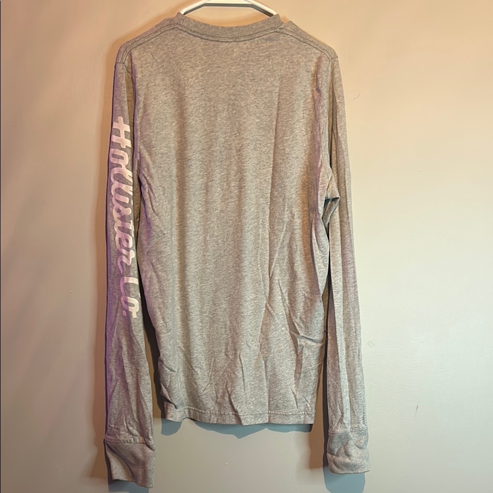 Hollister Heather Gray Crewneck Top - Picture 4 of 10